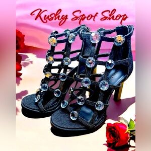 🔥KARL LAGERFELD PARIS BEATRIZ Faux Crystals💎SANDALS🔥❤️‍🔥 sz 5M/35B Women’s 
NWOB